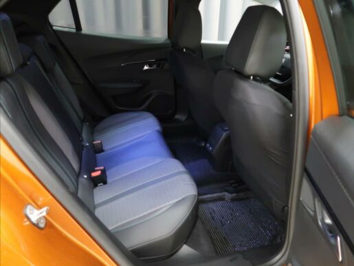 Peugeot 2008 1,2 i ALLURE  PureTech 100