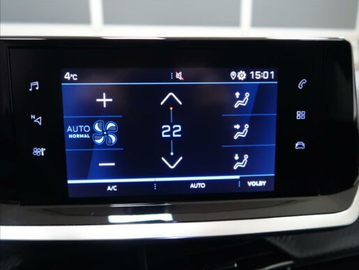 Peugeot 2008 1,2 i ALLURE  PureTech 100
