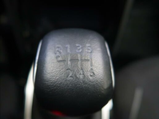 Peugeot 2008 1,2 i ALLURE  PureTech 100