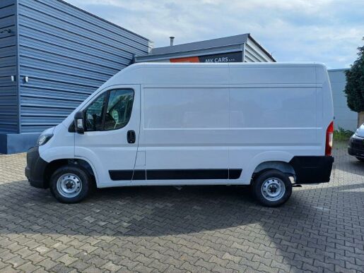Peugeot Boxer 3300 L2H2 120k 7 let zár.