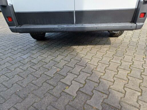 Peugeot Boxer 3300 L2H2 120k 7 let zár.