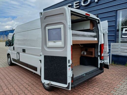 Peugeot Peugeot Boxer Obytný vůz Siesta 599