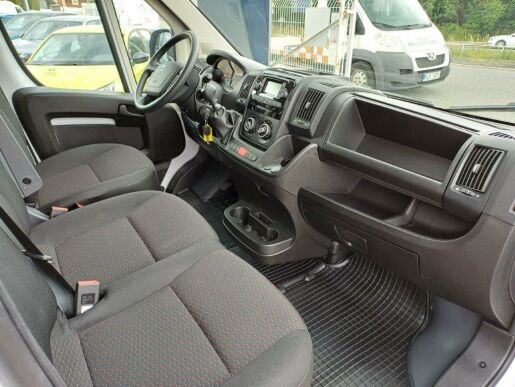 Peugeot Peugeot Boxer Obytný vůz Siesta 599