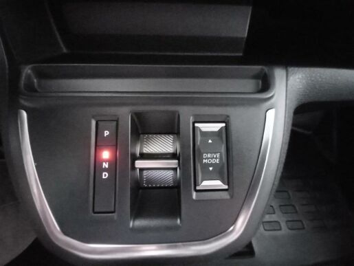 Peugeot Expert Furgon L3 Electric 7 let zár.