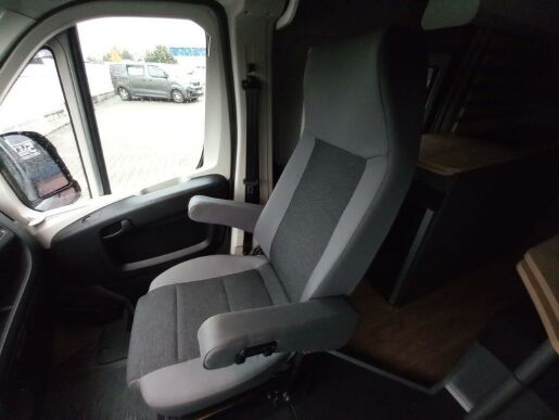 Peugeot Peugeot Boxer Obytný vůz Tripper 599