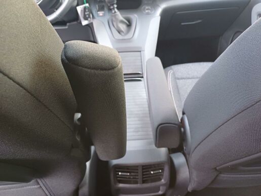 Peugeot Rifter Long Allure 1.5 7 let zár.
