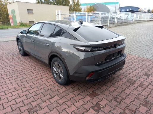 Peugeot 408 Allure EAT 8 136k Záruka