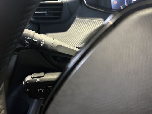 Peugeot 2008 ALLURE PureTech 100k MAN6