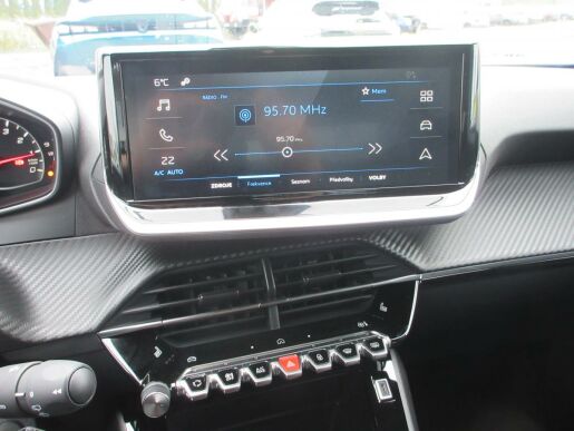 Peugeot 2008 STYLE PureTech 100 S&S MAN6