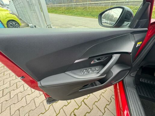 Peugeot 2008 ALLURE PureTech 130 S&S EAT8