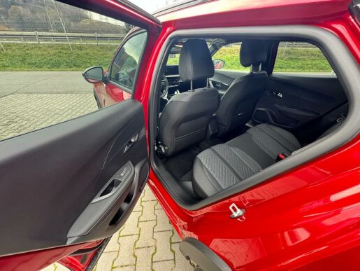 Peugeot 2008 ALLURE PureTech 130 S&S EAT8