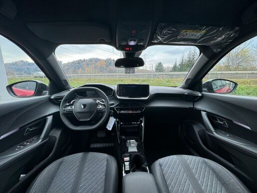 Peugeot 2008 ALLURE PureTech 130 S&S EAT8