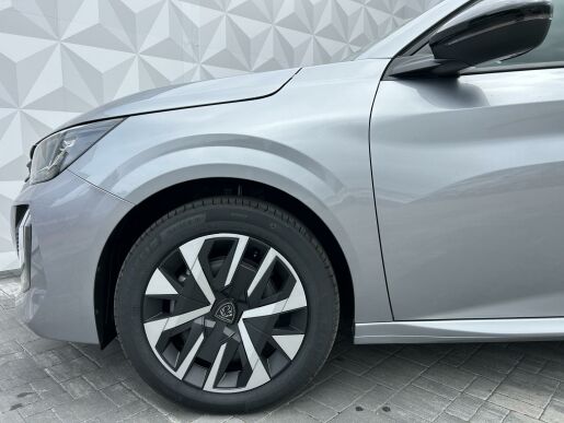 Peugeot 208 STYLE PureTech 100 S&S MAN6