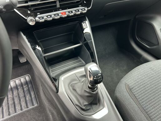 Peugeot 208 STYLE PureTech 100 S&S MAN6
