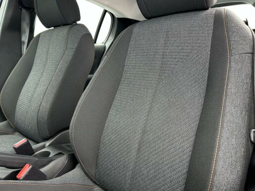 Peugeot 208 STYLE PureTech 100 S&S MAN6