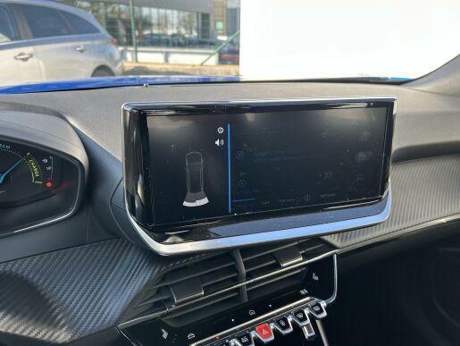 Peugeot 2008 STYLE Hybrid 136 e-DCS6