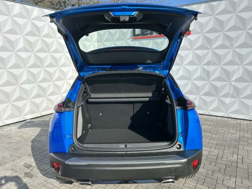 Peugeot 2008 STYLE Hybrid 136 e-DCS6
