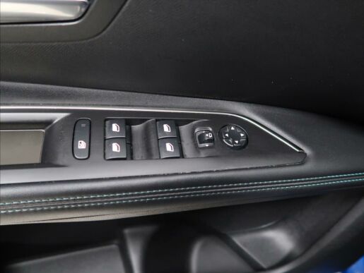 Peugeot 3008 1,2 i ALLURE PACK  AUT 130