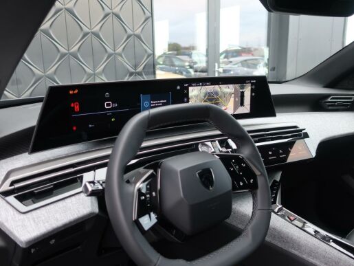 Peugeot 3008 Allure Hybrid 136 e-DCS6