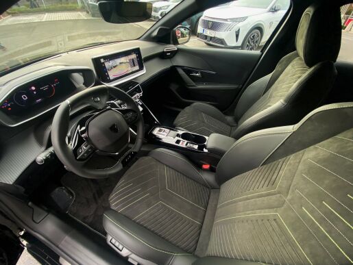 Peugeot 208 GT Hybrid 100 e-DCS6