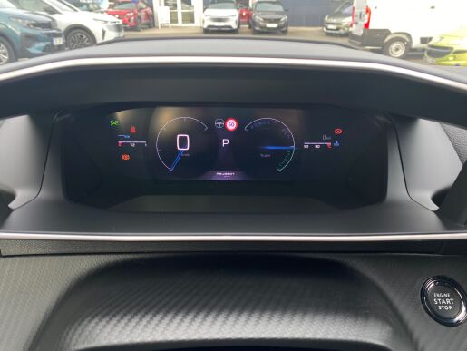 Peugeot 208 GT Hybrid 100 e-DCS6