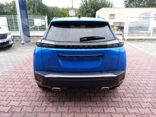 Peugeot 2008 ALLURE 1.2 PureTech 7 let zár.