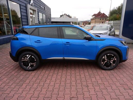 Peugeot 2008 ALLURE 1.2 PureTech 7 let zár.