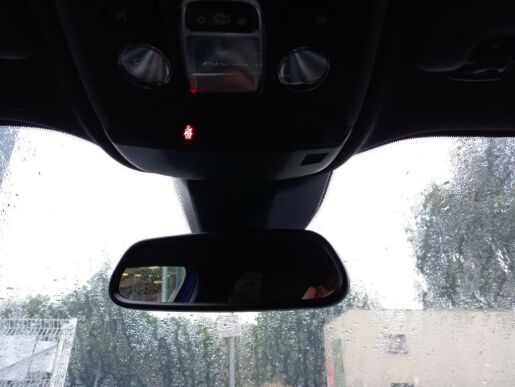 Peugeot 2008 ALLURE 1.2 PureTech 7 let zár.