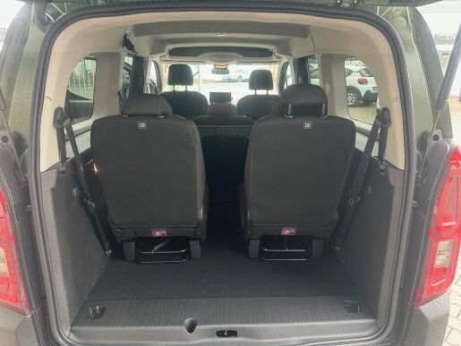 Citroën Berlingo osobní XL MAX 7 míst 1.5 BlueHDi 130 MAN6+stř.panel