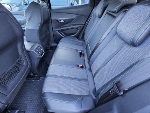 Peugeot 3008 1.2 PT 130 ALLURE PACK MAN6