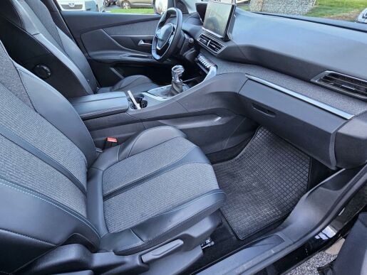 Peugeot 3008 1.2 PT 130 ALLURE PACK MAN6