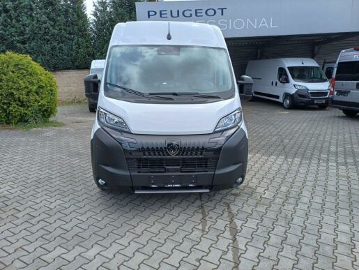 Peugeot Boxer Furgon L4H2 2.2 7 let zár.