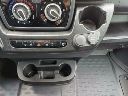 Peugeot Boxer Furgon L4H2 2.2 7 let zár.