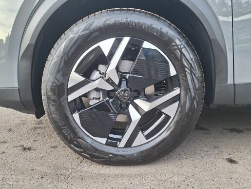 Peugeot 2008 ALLURE 1.2 PT 130K EAT8