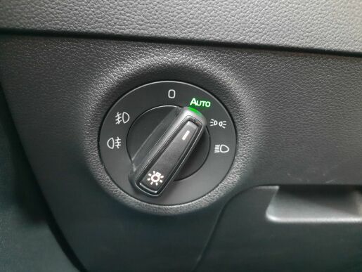 Škoda Karoq 1.5 TSI 150k DSG 1.Maj.