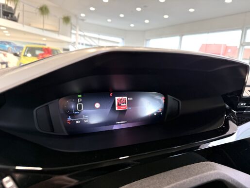 Peugeot 308 STYLE HYBRID 145 koní, Automat