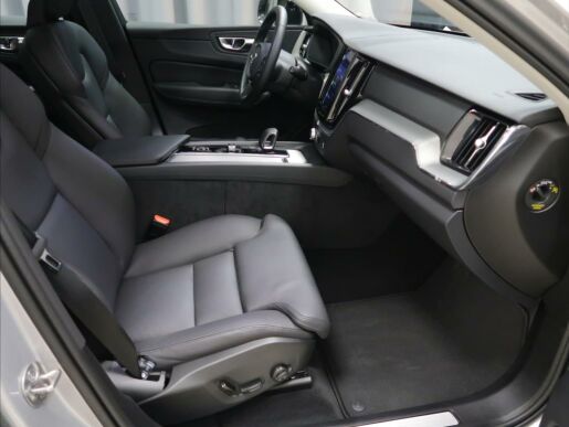 Volvo XC60 2,0 B5 AWD AUT Plus POLESTAR