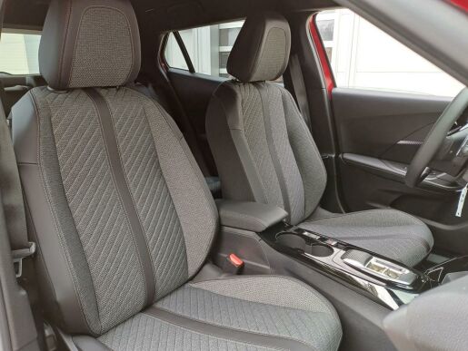Peugeot 2008 ALLURE PureTech 130 S&S EAT8