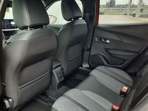Peugeot 2008 ALLURE PureTech 130 S&S EAT8