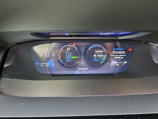 Peugeot 308 1.6 PT 225 Hybrid GT EAT8