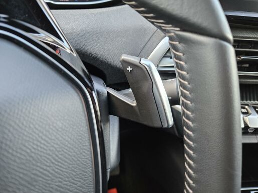 Peugeot 5008 1.5 BHDi 130 ALLURE PACK EAT8