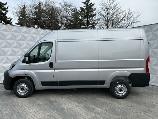 Peugeot Boxer Furgon 3500 L2H2 BlueHDi 140k