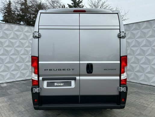 Peugeot Boxer Furgon 3500 L2H2 BlueHDi 140k