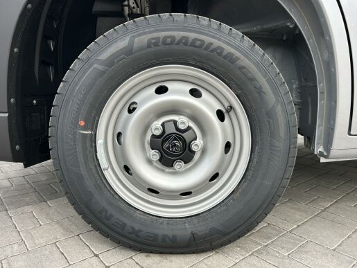 Peugeot Boxer Furgon 3500 L2H2 BlueHDi 140k