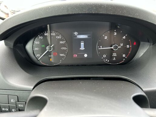 Peugeot Boxer Furgon 3500 L2H2 BlueHDi 140k