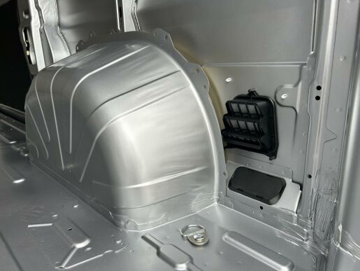 Peugeot Boxer Furgon 3500 L2H2 BlueHDi 140k