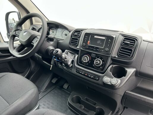 Peugeot Boxer Furgon 3500 L2H2 BlueHDi 140k