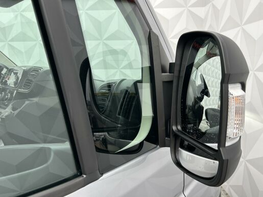 Peugeot Boxer Furgon 3500 L2H2 BlueHDi 140k