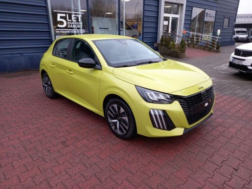 Peugeot 208 Style PureTech 1.2 7 let zár.