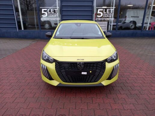 Peugeot 208 Style PureTech 1.2 7 let zár.